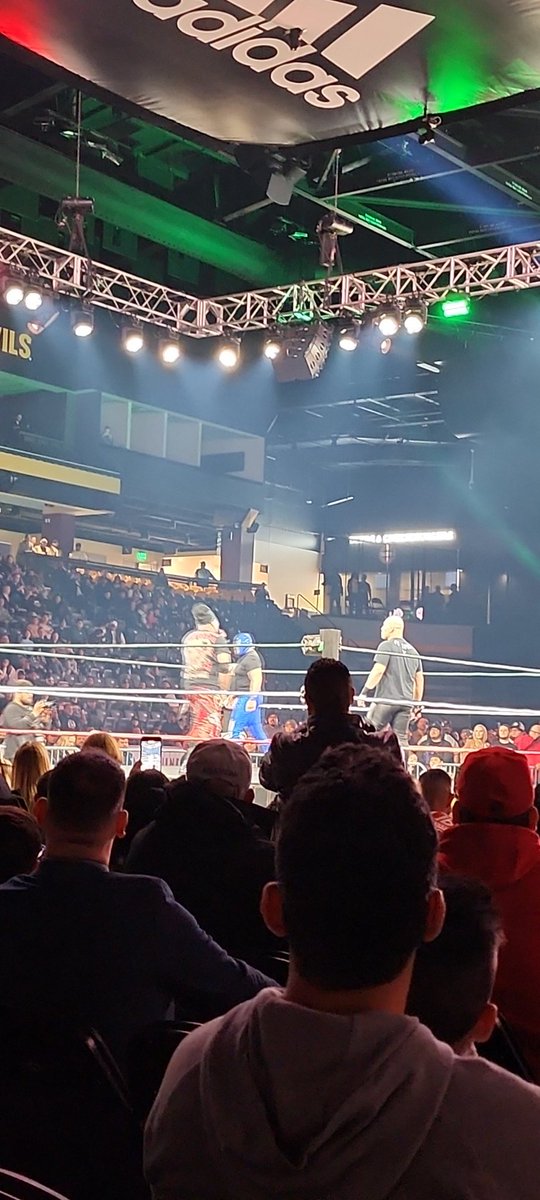THEAndyManning's tweet photo. Blue demon Jr. Just wild https://t.co/yAKxokSllZ