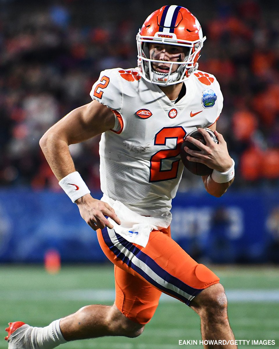 accnetwork's tweet photo. Cade Klubnik was feelin' it in the first half 🔥 @ClemsonFB 

10/11 
149 Pass Yds 
2 Total TD https://t.co/YOX9IPorKp