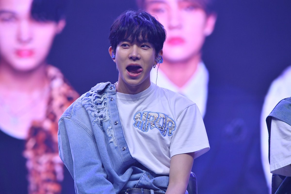 Rise and shine everyone! We are sure you miss the boys already. Here are some more photos of them last night 😉😉

#ENHYPENinMANILA #ENHYPENWITHBYSPH #ENHYPENatTheBigDome #ENHYPEN #TheBigDome