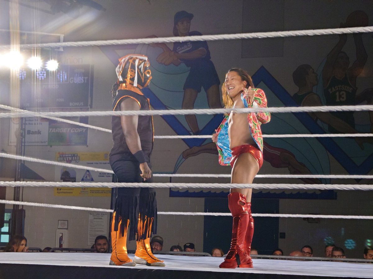 JeffReidUP's tweet photo. #NXTGainesville It's everyone's favorite @IkemenJiro_wwe vs. the much reviled #SCRYPTS https://t.co/S27wxyN2w0