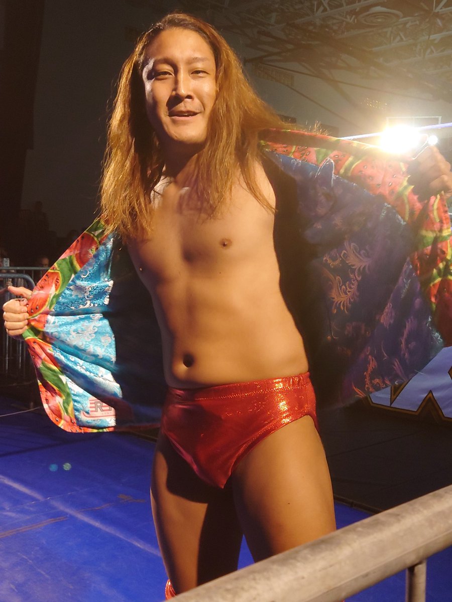 JeffReidUP's tweet photo. #NXTGainesville It's everyone's favorite @IkemenJiro_wwe vs. the much reviled #SCRYPTS https://t.co/S27wxyN2w0