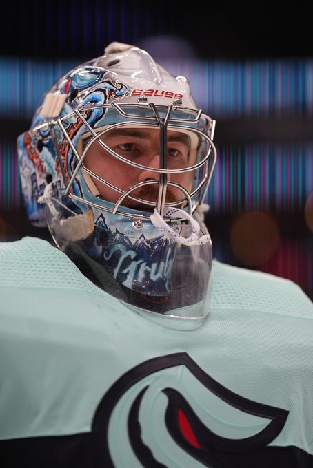 Closeup shot of grubi and his mask