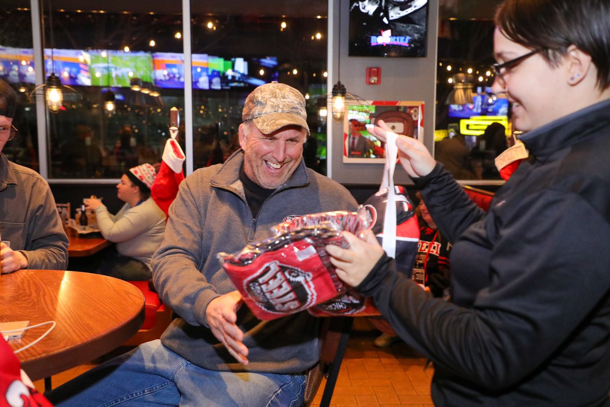anelsonphotos's tweet photo. Kicked off @ChicagoSteel Winterfest with a fun pregame party at @rookieschicago. https://t.co/t0dXryTH3f