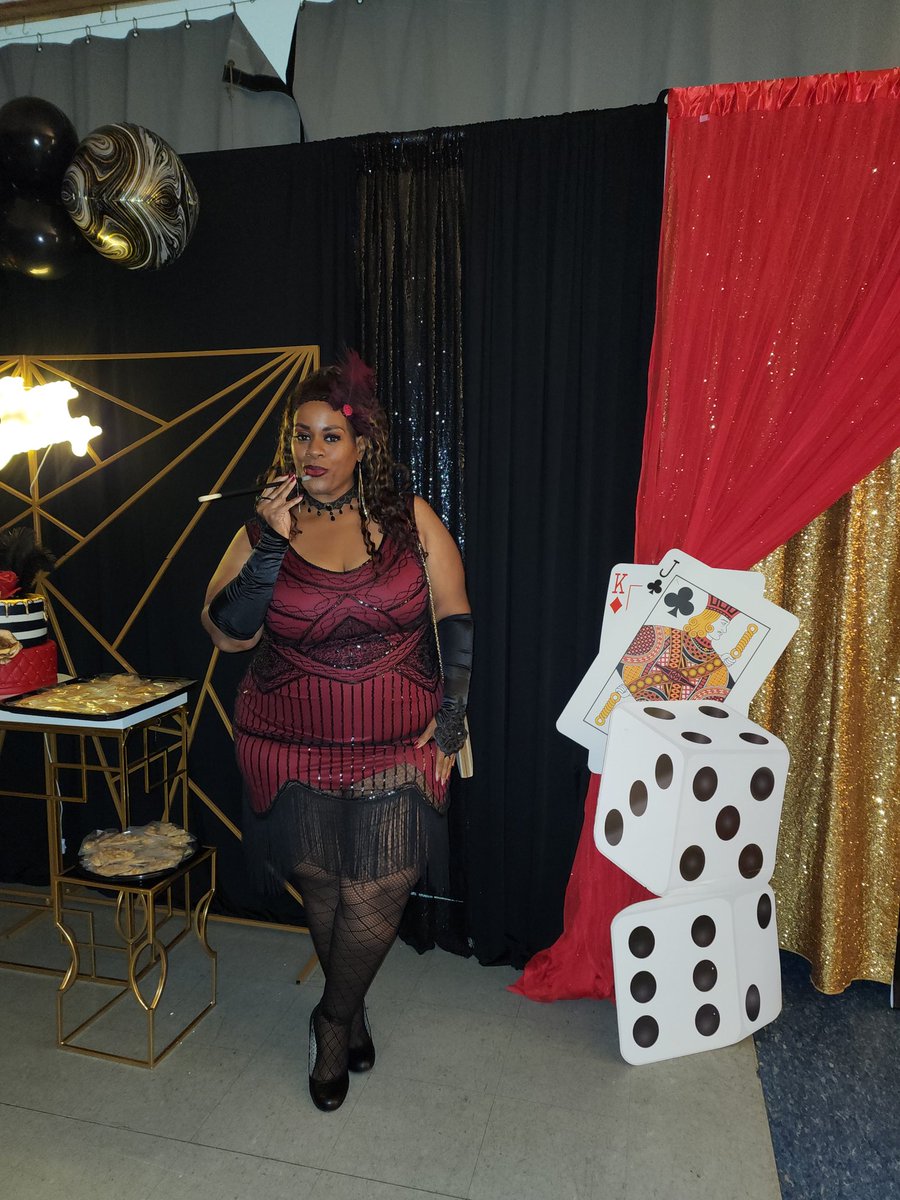 mzsaintsational's tweet photo. #Gatsby
#GatsbyParty
#GatsbyTheme #HarlemNights
#LiveYourLife
#TeamBBW
Dress/Gloves: @amazon
Headband: Party City
Cigarette Holder: @PartyCity
Purse: DD's
Choker: Amazon
Tights: #ItsFashionMetro
Shoes: The far end of my closet! 🙄
Makeup: @fentybeauty
Perfume: #MsDior https://t.co/HbazQ49QBZ