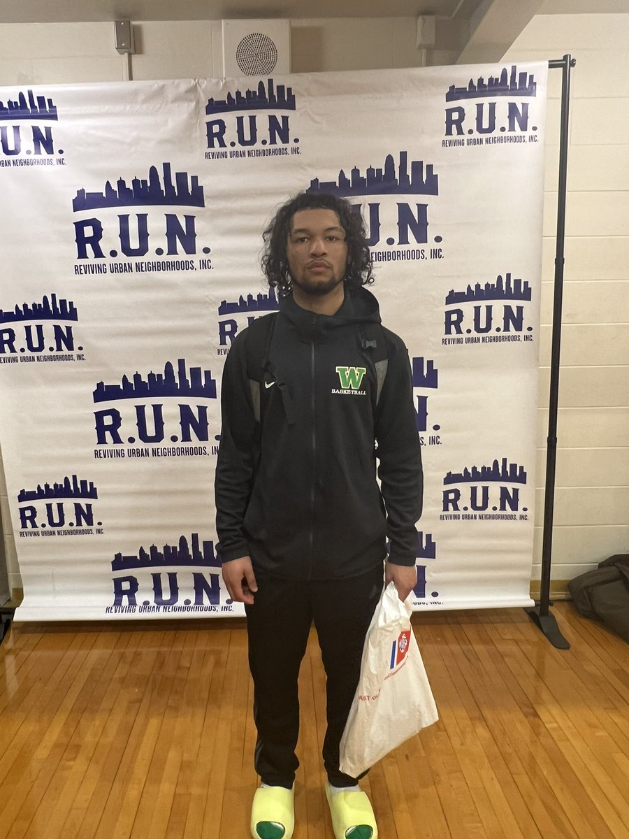 Western (@WarriorsAllIn) beats Taft HS (OH) led by 2023 PG Trent Hinkle (<a href="/h20_trent3x/">Trent3x</a>) with 18 points in the <a href="/runinc_502/">Reviving Urban Neighborhoods, Inc.</a> HS Shootout.
#PlayerOfTheGame