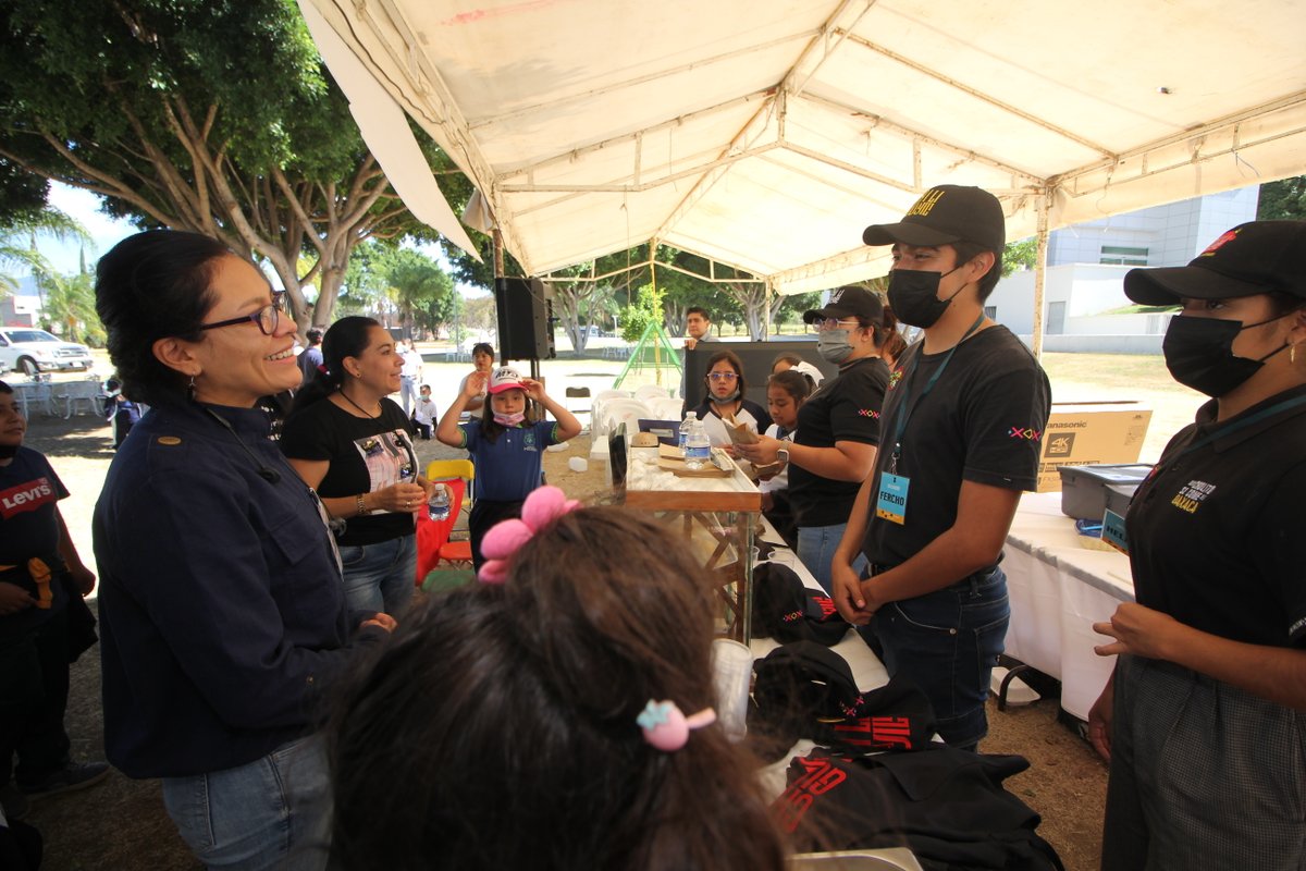 IraAquinoG's tweet photo. ¡Alegría, conocimiento y mucha diversión! 🤩 Cerramos con broche de oro nuestras actividades del 1er Foro de Educación Financiera y Emprendimiento Infantil 🧒🏻👧🏽. #Oaxaca. https://t.co/mAPGr4L8qz