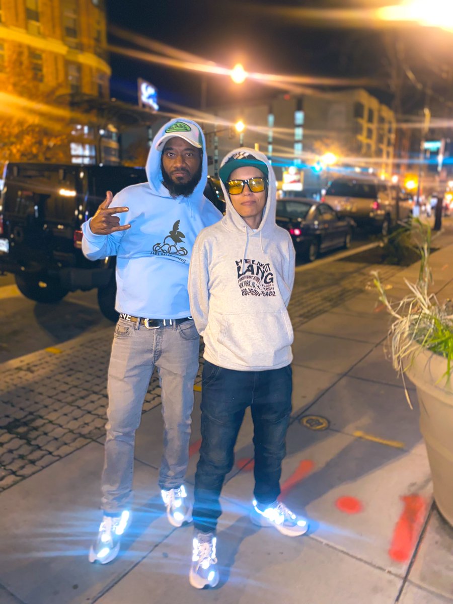 SmoochieBlanco's tweet photo. happy bdayyyy to my brah 5L🥳 #Styke #v6only https://t.co/x4abU6dQsl