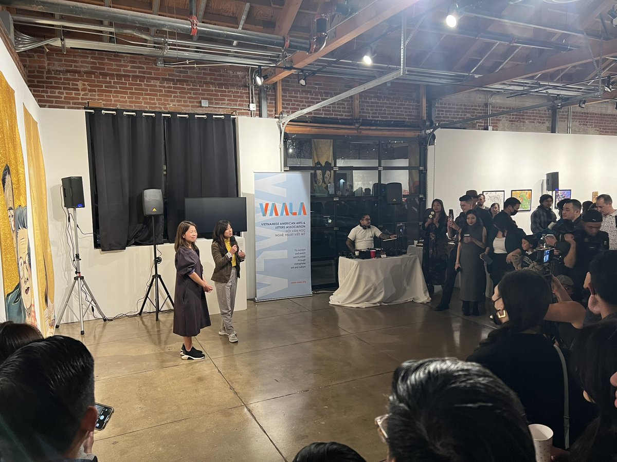 UCI_archives's tweet photo. Gorgeous and electric atmosphere tonight at the VAALA opening @Occcart! https://t.co/VtPC6Hr9us https://t.co/FTqtejmg1n