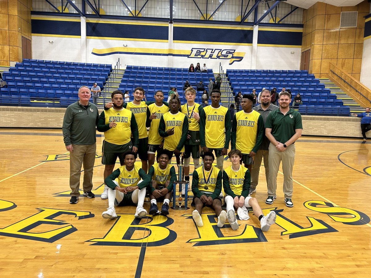 With a 51-48 win over Jasper The Runnin Bucs are back to back Champions of the Evadale tournament! They had 7 games in 5 days. They get a much needed rest tomorrow before we get back at it on Monday

#Bethemoment
#DTA

<a href="/AshlyElamSports/">Ashly Elam</a> @saphirec98 <a href="/hoop/">Hoop</a>