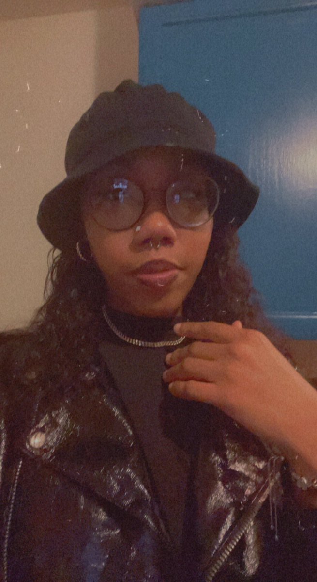 EnvyBlasian91's tweet photo. Idky..Black Is Just My Thing 🖤😊 #AddictedToBlack https://t.co/rlLXqCl8jw