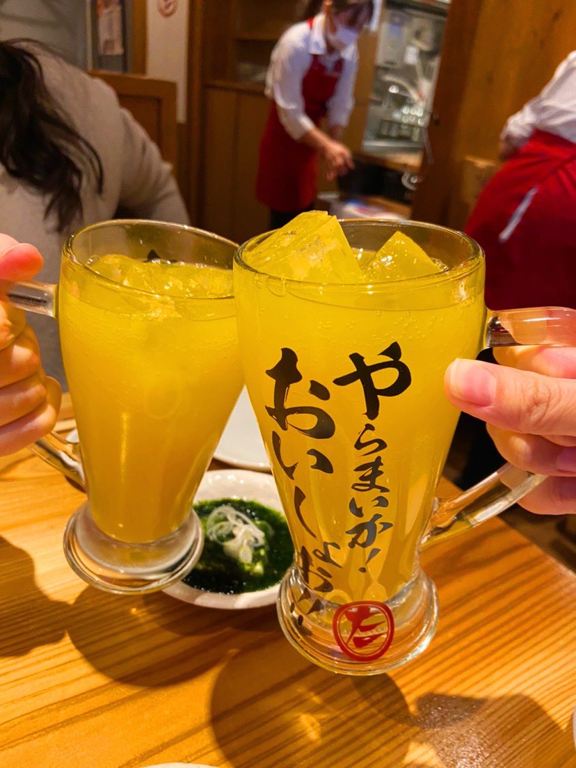 RIEtaaam's tweet photo. やらまいか！おいしょお！の声で乾杯🍻✨#静岡　#たんと https://t.co/c0RqkcigK1