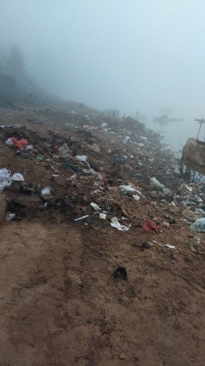 sas4mi's tweet photo. Smart City vs Smart People
This also comes under @smartcityrkl _ #KoelRiver Pollution #VSSMarket Area . @RourkelaMC No regular cleaning at River banks and no strong enforcement on single use of plastics.#baikunthghat @CPCB_OFFICIAL @CMO_Odisha @PIBWater #WorldCupHockey2023 https://t.co/SpUYz14ryy