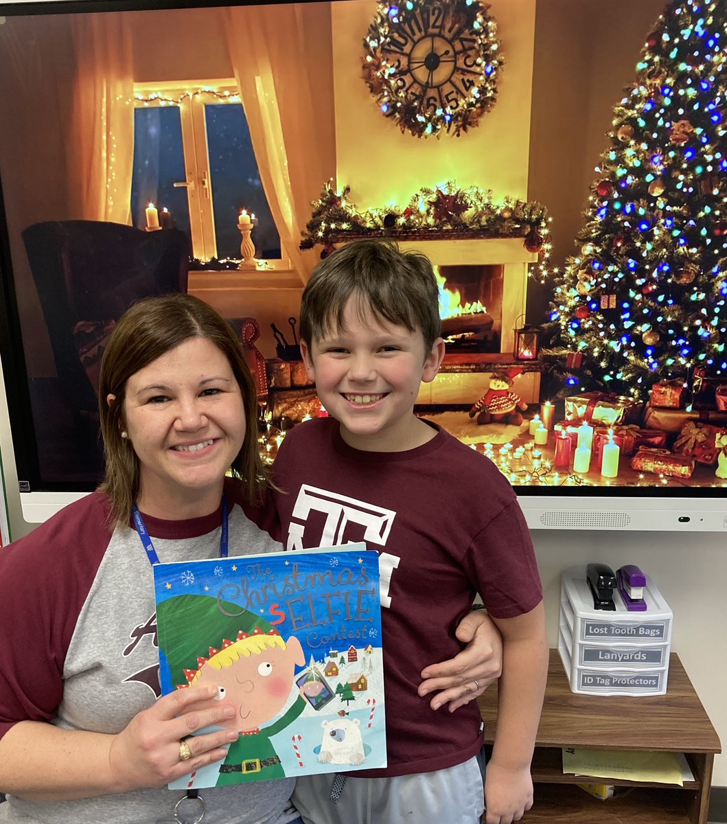 We always enjoy our Mystery Readers on Friday.