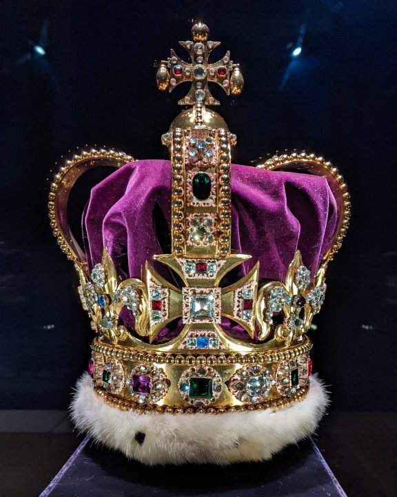 KingCharlesIIE's tweet photo. Buckingham Palace: St Edward’s Crown, has been removed from the Tower of London to allow for modification work to begin ahead of the Coronation of King Charles III on Saturday 6th May 2023.

The Crown was made in 1661 for the coronation of King Charles II. https://t.co/6sFYv2XQ9Z