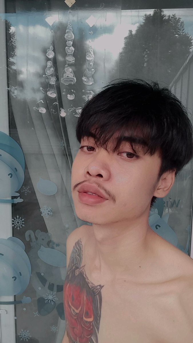 lilm226's tweet photo. ถึงปากผมจะไม่แดง แต่ผมก็ไซร้คอเเรงได้นะครับ #นนทบุรี https://t.co/KpRVMknuvQ