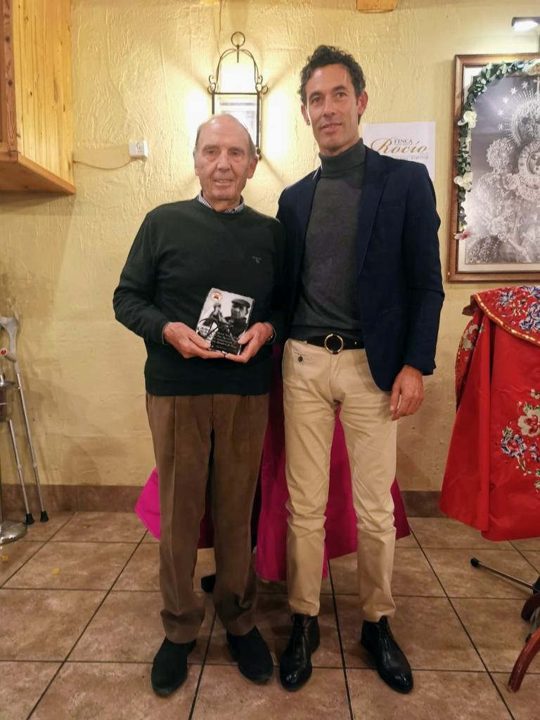 Nuestro agradecimiento a la Asociación Cultural Taurina Virgen del Rosario (Soto del Real) por el reconocimiento a la trayectoria de la ganadería...