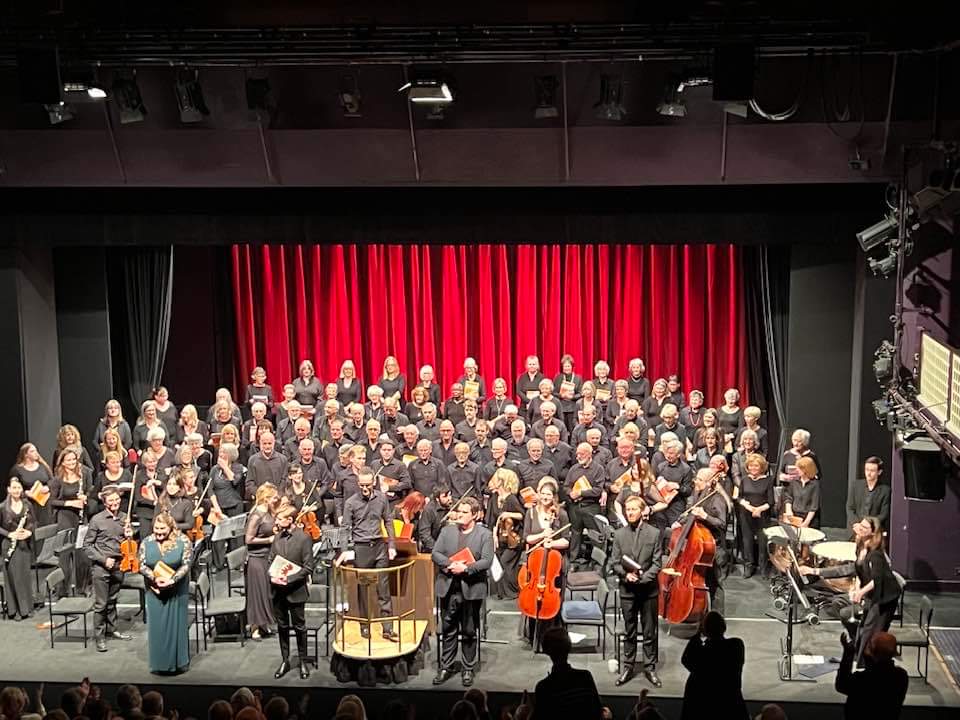 Thanks to @collingsjm for leading us through a very special performance of Messiah for our Centenary Concert last night. 🎶 💯🎉🎶 A full stage performed to a full house and an exciting evening of musicmaking was had by all. Thanks to @EpsomPlayhouse for hosting.