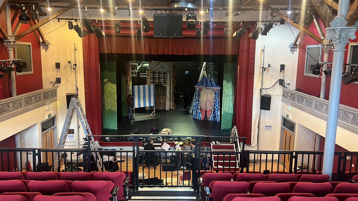 Owenmoneypanto's tweet photo. The stage is set it’s time to add the magic 🪄 it’s tech day 🚥🔈 Robin Hood 🏹🌳 opening night  this Thursday ‼️ @MetAbertillery 🎭@awen_wales @CongressTheatr https://t.co/owj0zeK4XE