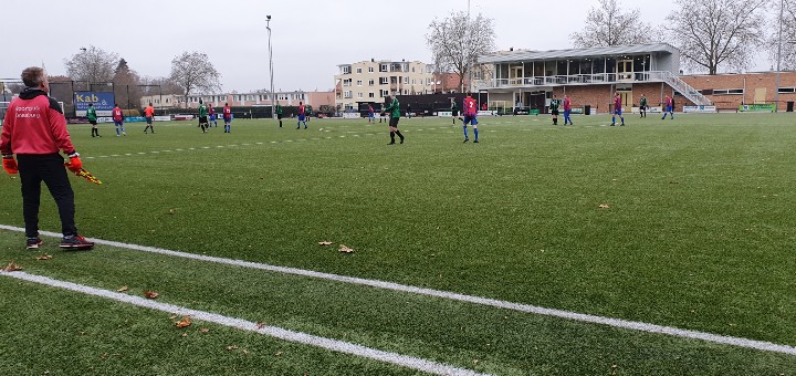doesburgsc5's tweet photo. Het is fris, maar toch spelen we gewoon! https://t.co/65TnDoMSFw
