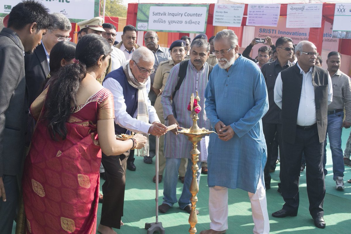 SRISTIORG's tweet image. #Sattvik2022 
23-26 दिसंबर 2022

पारंपरिक व्यंजनों का महोत्सव में आप सभी को @SRISTI संस्था आमंत्रित करती है। इस महोत्सव में आप 400 से अधिक पारंपरिक व्यंजनों के स्वाद की मजा लेने के लिए आप सभी का स्वागत है। 

@honeybeenetwork @giangujarat @anilgb @chetanvpatel