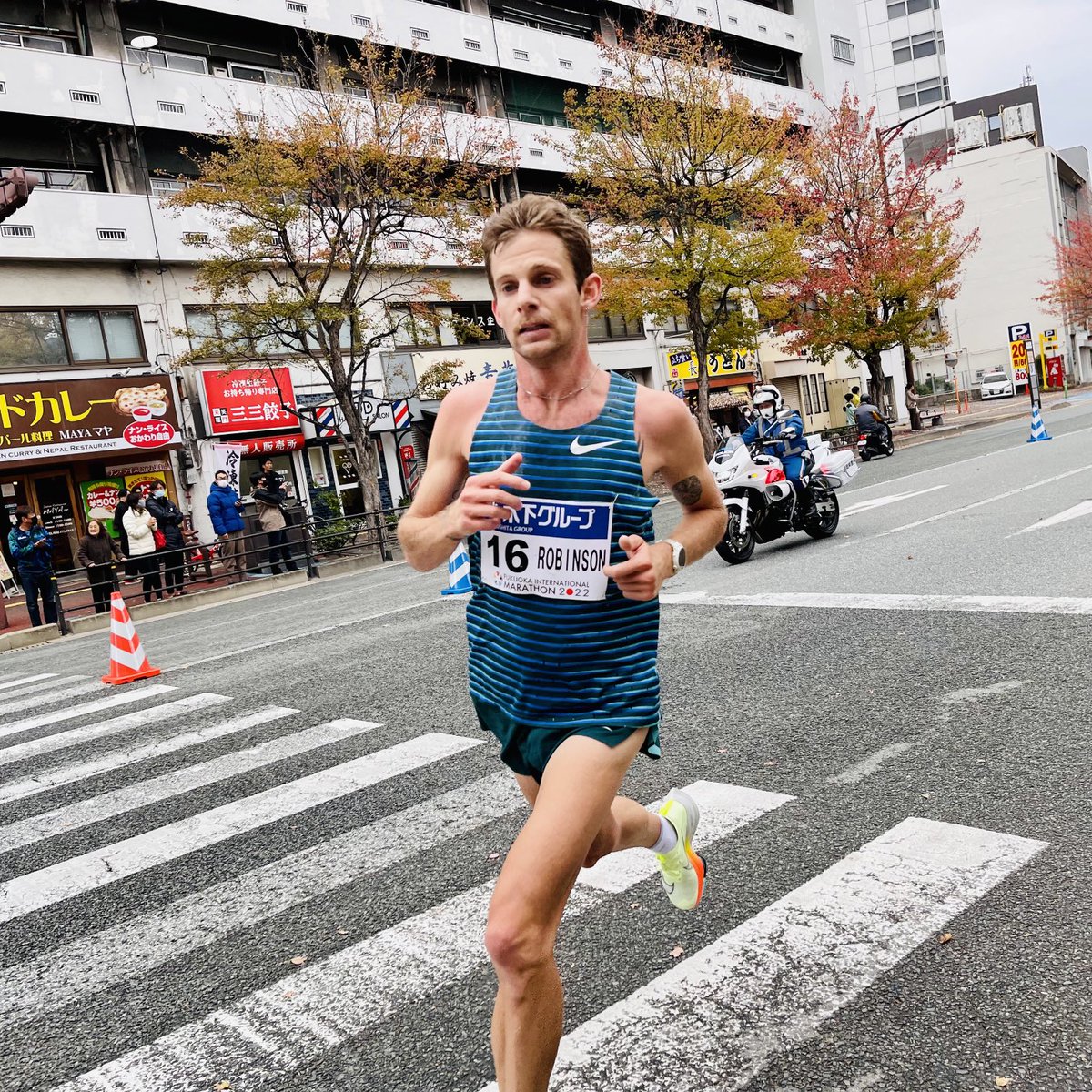Brett Robinson breaks Rob de Castella’s Australian marathon NR with 2:07:31 for 4th at Fukuoka International Marathon.