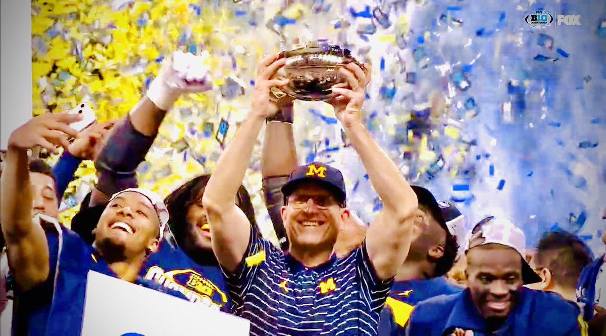 BarstoolUofM's tweet photo. Back to Back https://t.co/g1d5BMqP67
