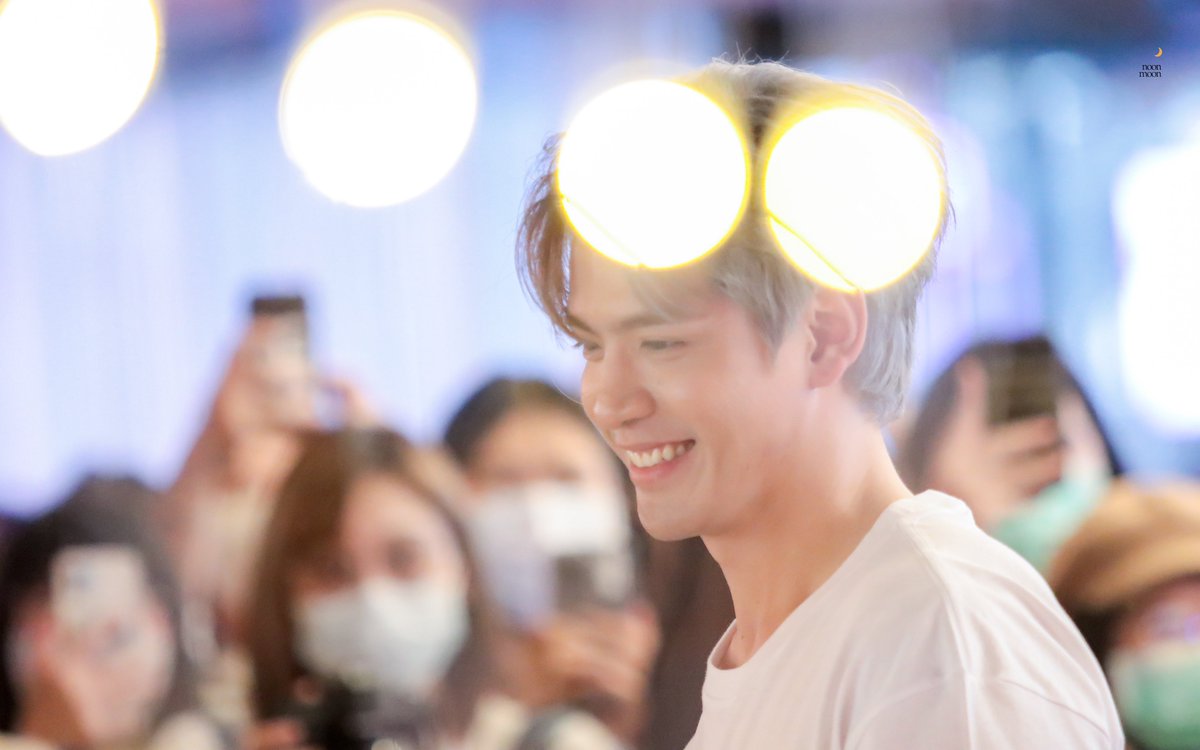 noonmoon *🌙. - tweet media
