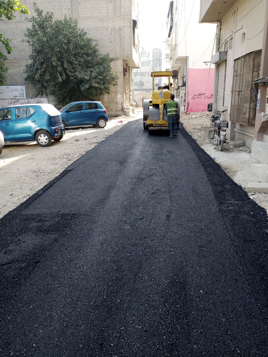 BoardClifton's tweet photo. Recarpeting of road at 12th lane Bokhari comm phase-VI
“Sunday working”
#Clifton #DHA #CBC #KarachiSindh #Pakistan #canttboardclifton #CBCserve #engineering #developmentworks #maintenanceworks #constructionWorks #buildEnvironment https://t.co/TFxAhP0Ksk