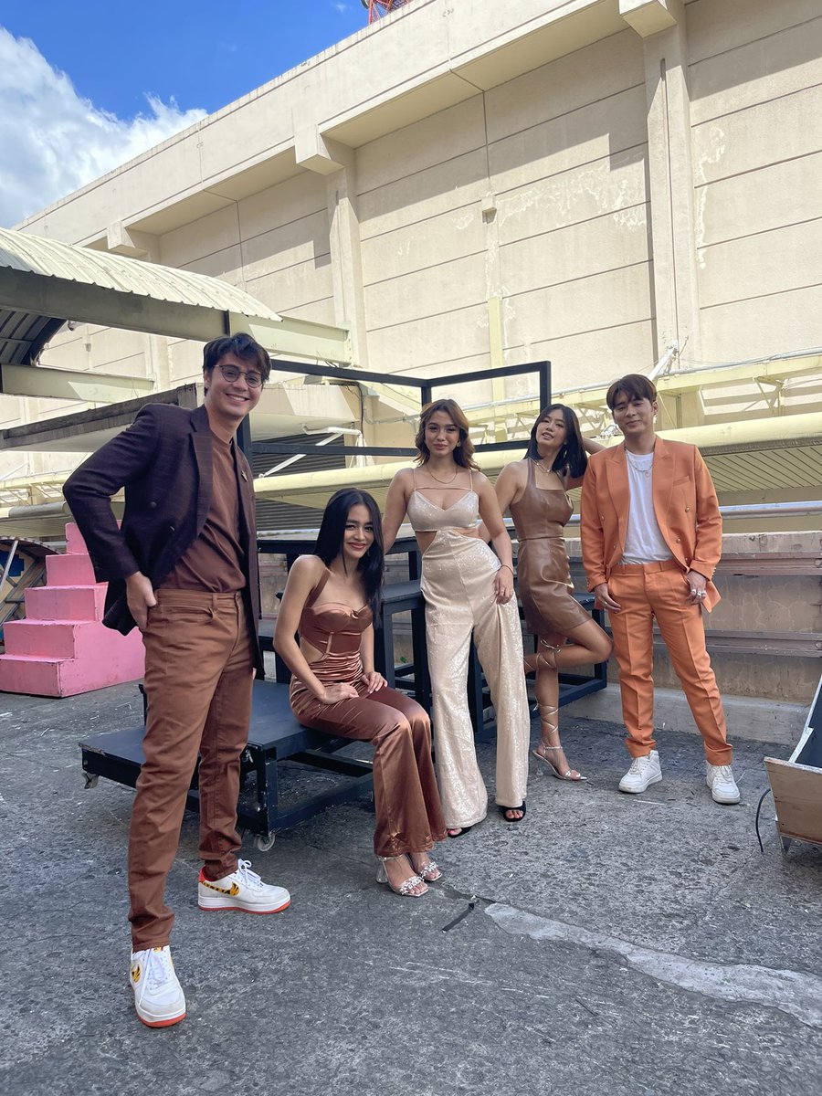 ofc_iwant's tweet photo. More snaps of our Gorgeous #TaraG cast on @ASAPOfficial! 😍 https://t.co/4stSRx0rKA