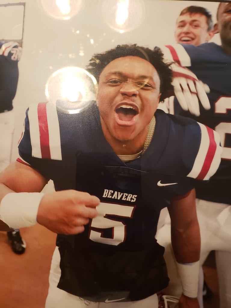 Anthony54159123's tweet photo. HAPPY  BIRTHDAY  SON LOVE  YOU WILL BE MY INSPIRATION AS LONG  I HAVE  BREATH IN MY BODY LOVE  U MAN #5FOREVER https://t.co/UkDjZumLb5