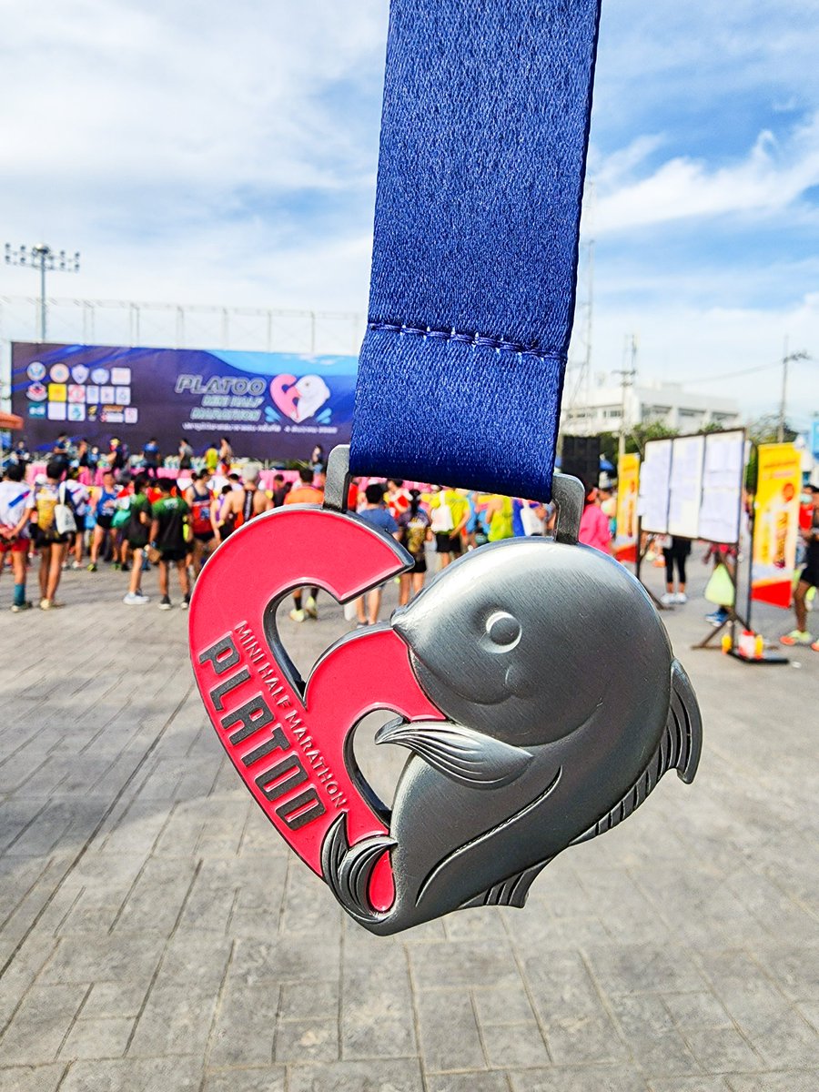 NinjaTooK's tweet photo. เหรียญรางวัล ปลาทู3D รูปปลาทูกอดเลข6 เป็นรูปหัวใจ 🐟6️⃣🥇 | เหรียญที่ 21/2022 | งาน "ปลาทูมินิ-ฮาล์ฟมาราธอน ครั้งที่ 6"
#Pla2MiniHalfMarathon
#Pla2MiniHalfMarathon2022
#วิ่งปลาทู
#ปลาทูมินิฮาล์ฟมาราธอน
#ปลาทูมินิฮาล์ฟมาราธอนครั้งที่6
#pla2 https://t.co/aaJZV77ko3