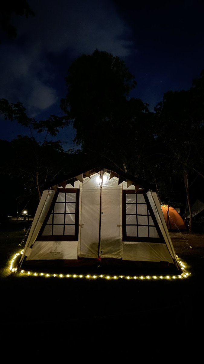 nwsjt's tweet photo. - vacation time🏕️💫✨
#Camping #camp https://t.co/EBpyEBrqoF