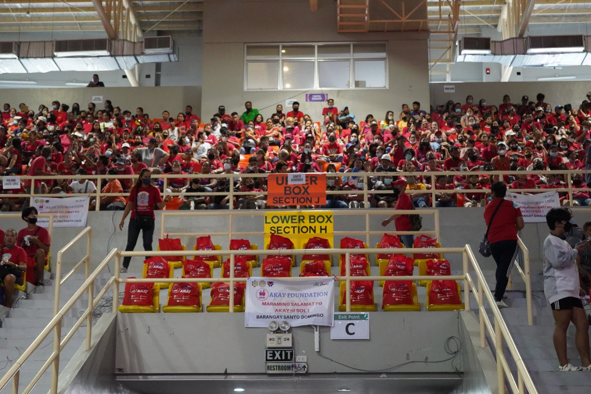 AlagangAkay's tweet photo. Hindi lang po wheelchair ang ipamamahagi natin, tiniyak din ng aming team na hindi magugutom ang ating mga PWD at kanilang pamilya na dumalo sa ating event. Proud din sila sa tshirt na #AlagangAKAY
#AlagangSol
#InternationalPWDs https://t.co/9PieJATJRk