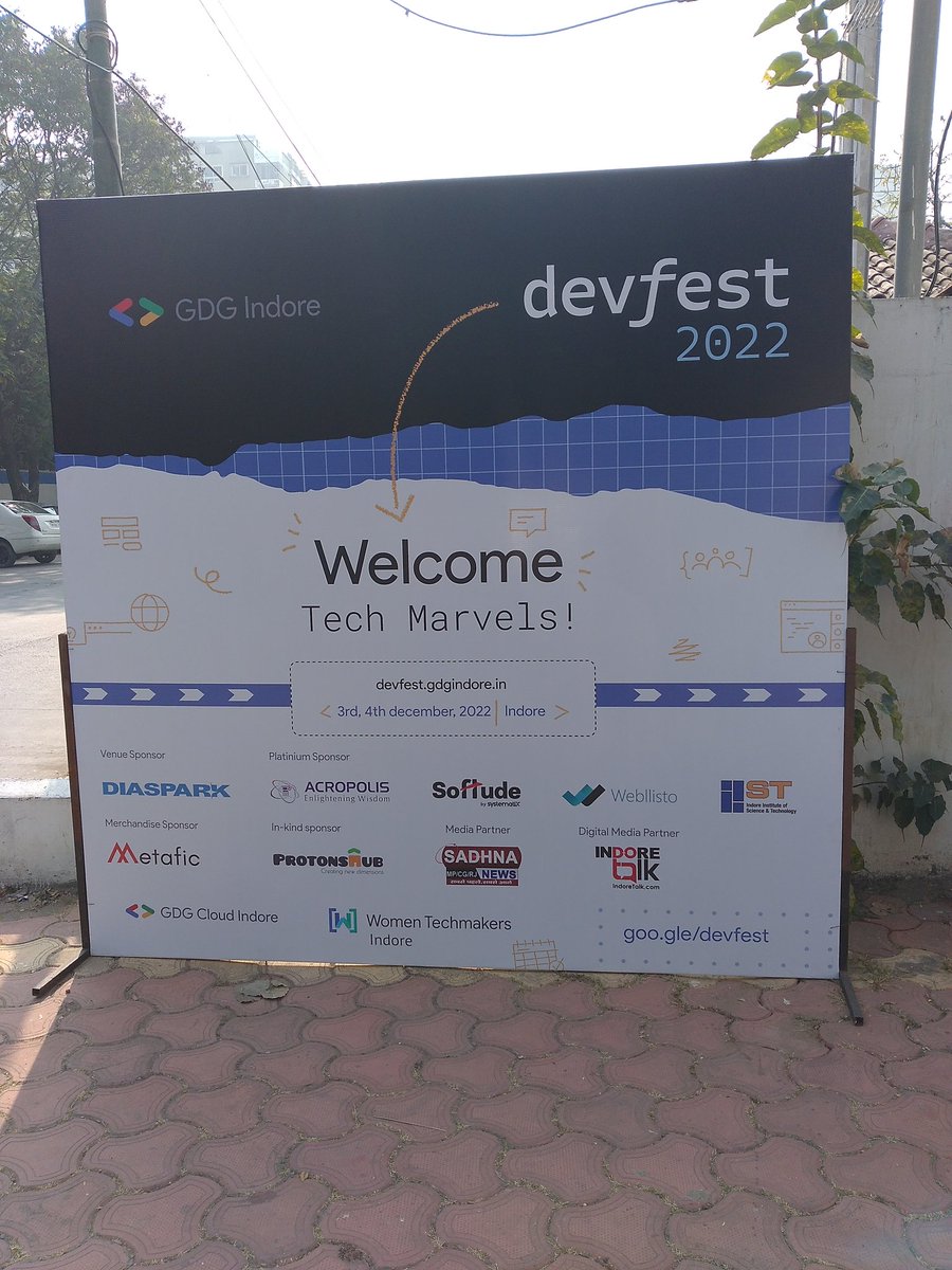 HritikSinghal9's tweet photo. Attende the event Devfest 2022 in Indore really good amazing experience and learn something from this very good experience to attend Devfest 2022 #event #gdgindore #gdg #gdgcloud #devfest2022 #devfest #devfest22 https://t.co/cB6VftT6BN