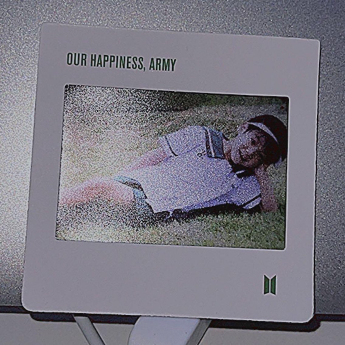 flckrlhs's tweet photo. wts lfb ph 

season greetings 2019 baby photo jungkook 

1,500 (nego) 
onhand &amp; payo 

# sg19 sg jungkook jeon bts bangtan https://t.co/jDQBXxIqKX