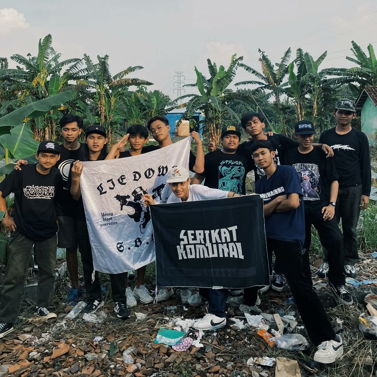 liedowncrew's tweet image. Cepu 3 desember 2022.