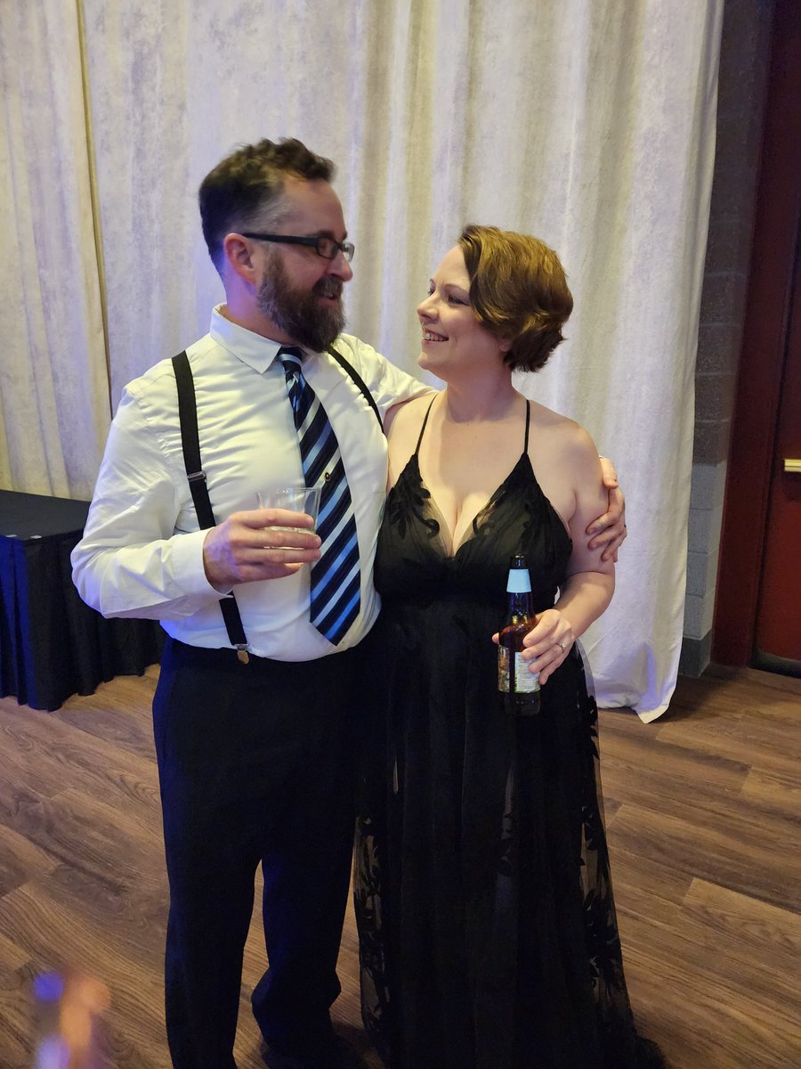 simonlex's tweet image. Got super fancy for my work's Christmas party tonight! I tried super hard to pull my look together and happy with the way it turned out!