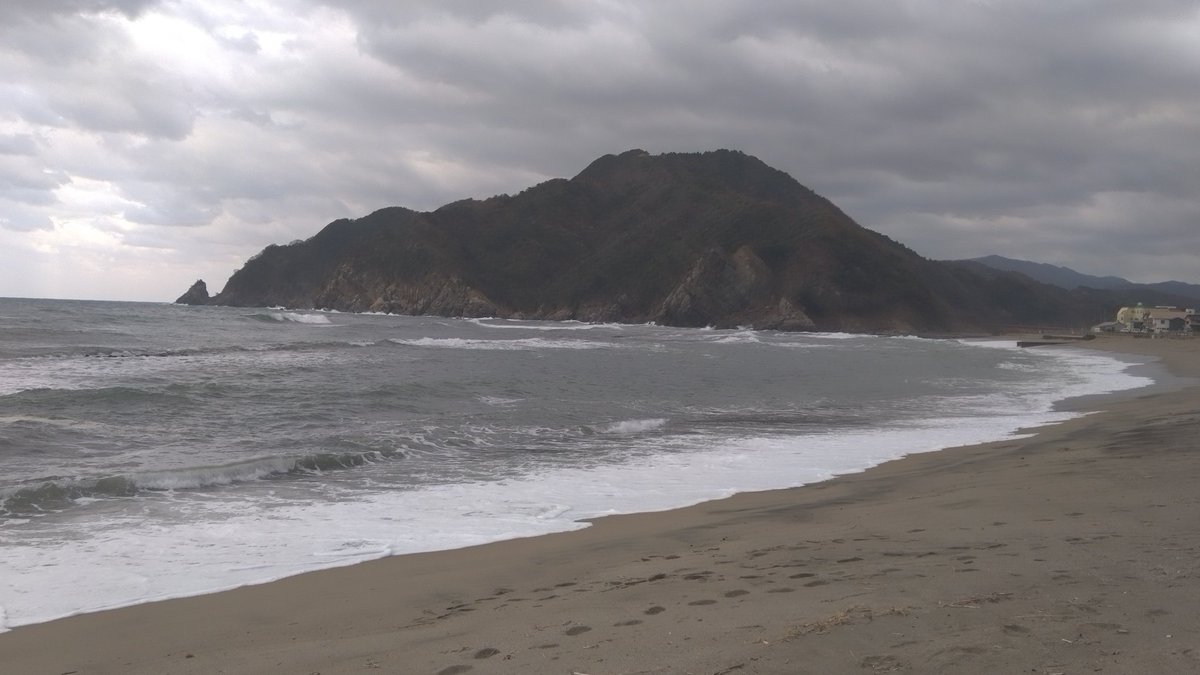 流石にこの時期は波強いねぇ