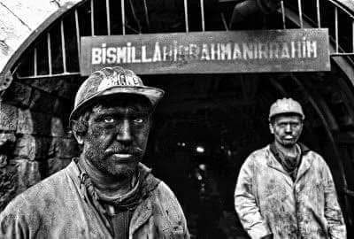 Cafer21902382's tweet photo. #başta #şehit #madenciler #olmak #üzere #madenciler #günümüz #kutuOlsun https://t.co/Ta4B9NF0Z7