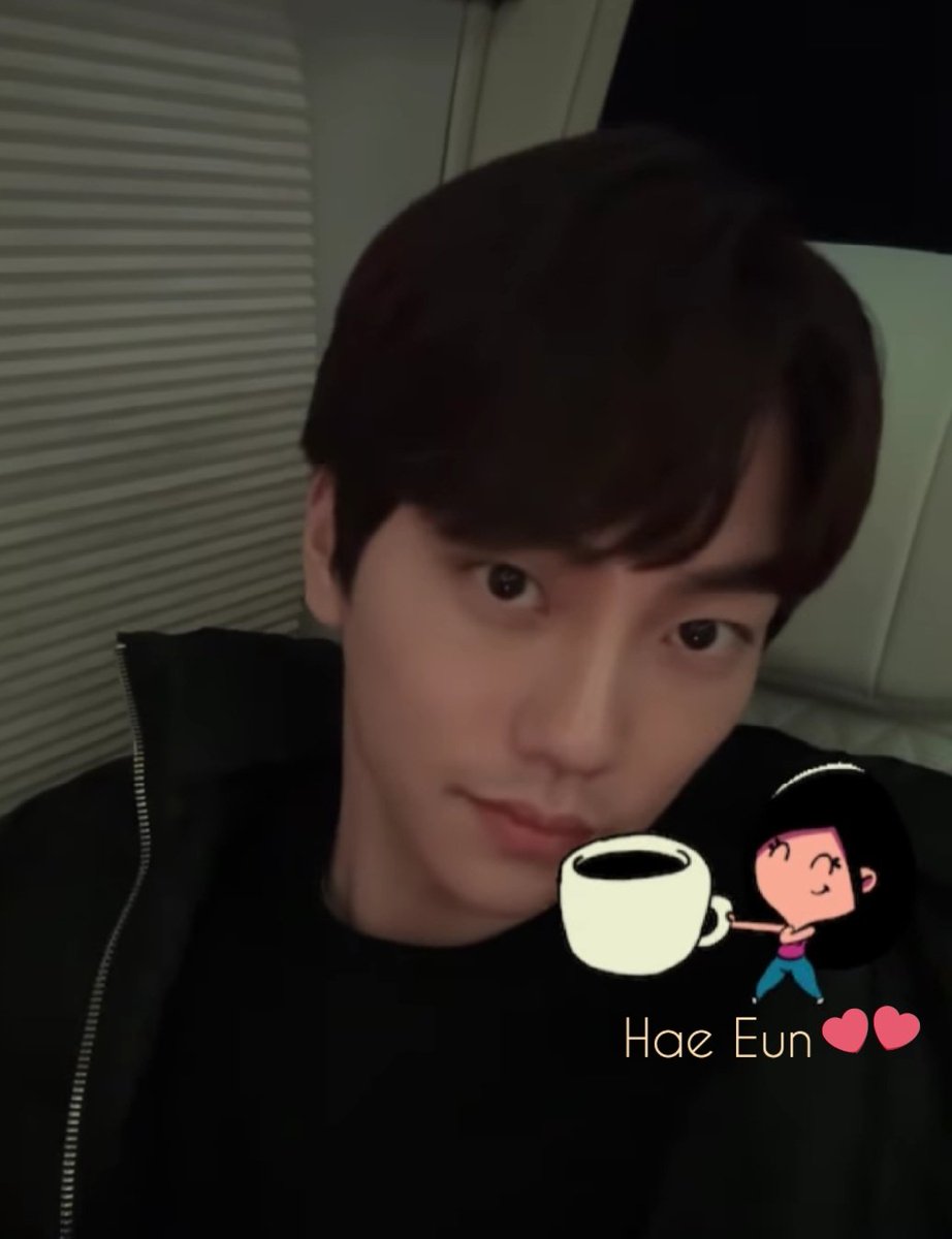 inday_inday1979's tweet photo. Hae Eun the Barista. #hyungyu #HaeEun
@am01h23m https://t.co/IJJesqNjHs
