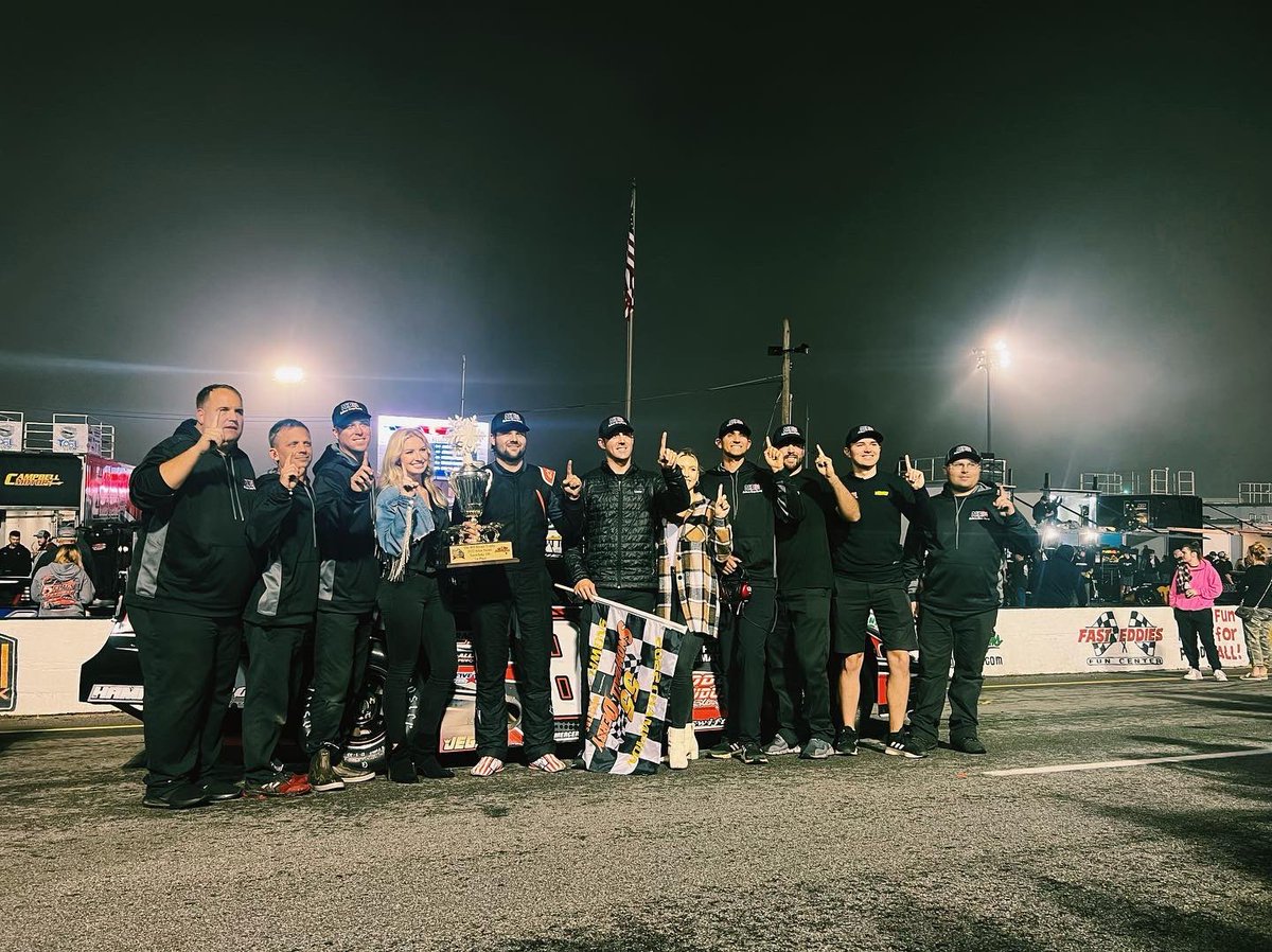 HamkeRacecars's tweet photo. It’s another HAMKE WIN! Congratulations to @roderickcbb &amp; @AnthonyCampi on WINNING the Snowflake 100! https://t.co/TY6jC6sjoG