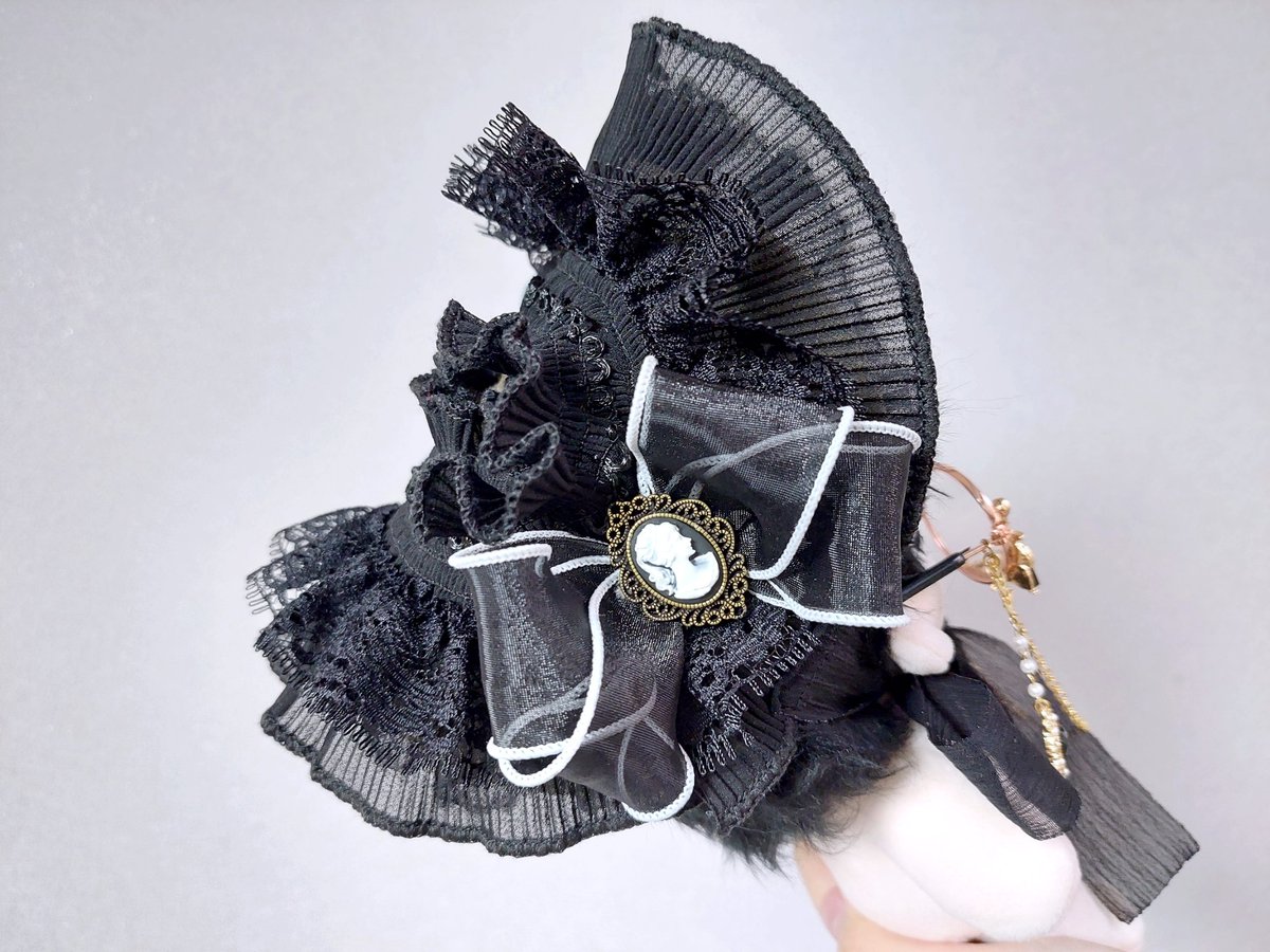 🖤🤍

검은 보닛 좋아하세요?