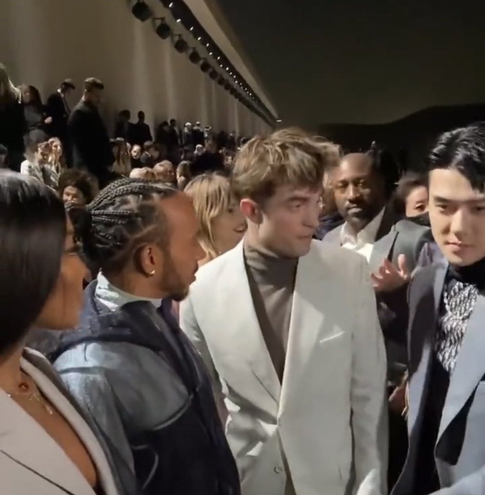 study_w_bee's tweet image. "What are 2 clips that give off the same energy?" 👁️👄👁️