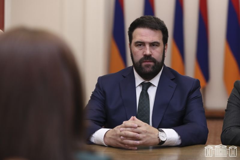JonInarritu's tweet photo. Intensos días en Armenia. Tras una reunión inicial en el @armparliament  con una delegación de diputados/as encabezada por @T_Gasparyan, he podido visitar las zonas atacadas por Azerbaiyán en los últimos meses. 

La situación es inquietante y el mundo mira hacia otro lado. https://t.co/TQPqlpOz2t