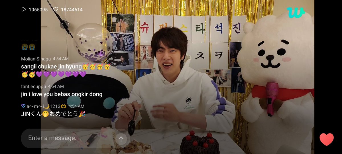 btsboreal's tweet photo. Inรญcio de um sonho /// Deu tudo certo e em dose dupla. ๐๐
Nesse dia dele, sรณ desejo felicidades e saรบde para o Jin. Que ele enfrente as adversidades com sabedoria e leveza costumeiras e que seja muito feliz.
#JinBday
#TheAstronautDay
#HappyBirthdayJin ๐ฅณ https://t.co/sZ6LmJtGwM