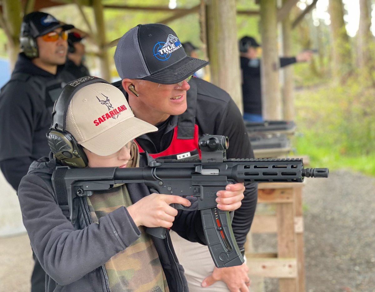 TrueBlueTraini1's tweet image. Our Tactical Rifle Course is just around the corner.  Act now because it fills up fast.  truebluetraining.com #ARCourse #Tactical Rifle #BasicRifleCourse #LearnToShoot #TBT