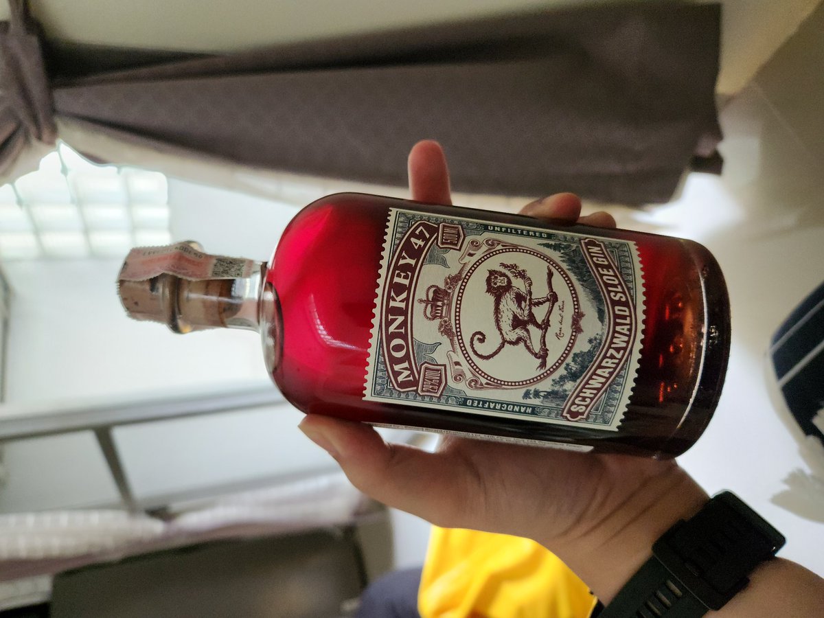 Thank you <a href="/Bzlapped/">Bzlapped</a> for this amazing 🐒4️⃣7️⃣ birthday gift, love it 😁