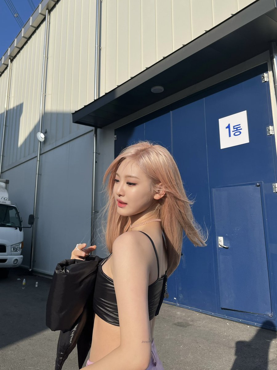 ningning’s pink hair 💘