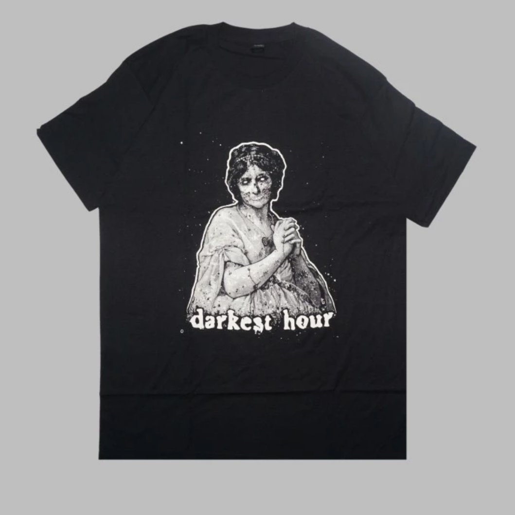 #ayojajankaosband

OFFICIAL MERCH | Darkest Hour - Crude Girl | Size L | Tultex | RP. 425.000 | Order via DM.