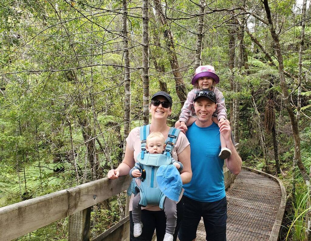 hamymonkey's tweet image. Kicking off summer with a visit to Paihia. Yes please to more of all this.